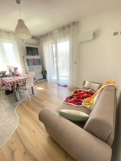 Ferienwohnung Il Giardino Dei Ciliegi Colico Exterior foto